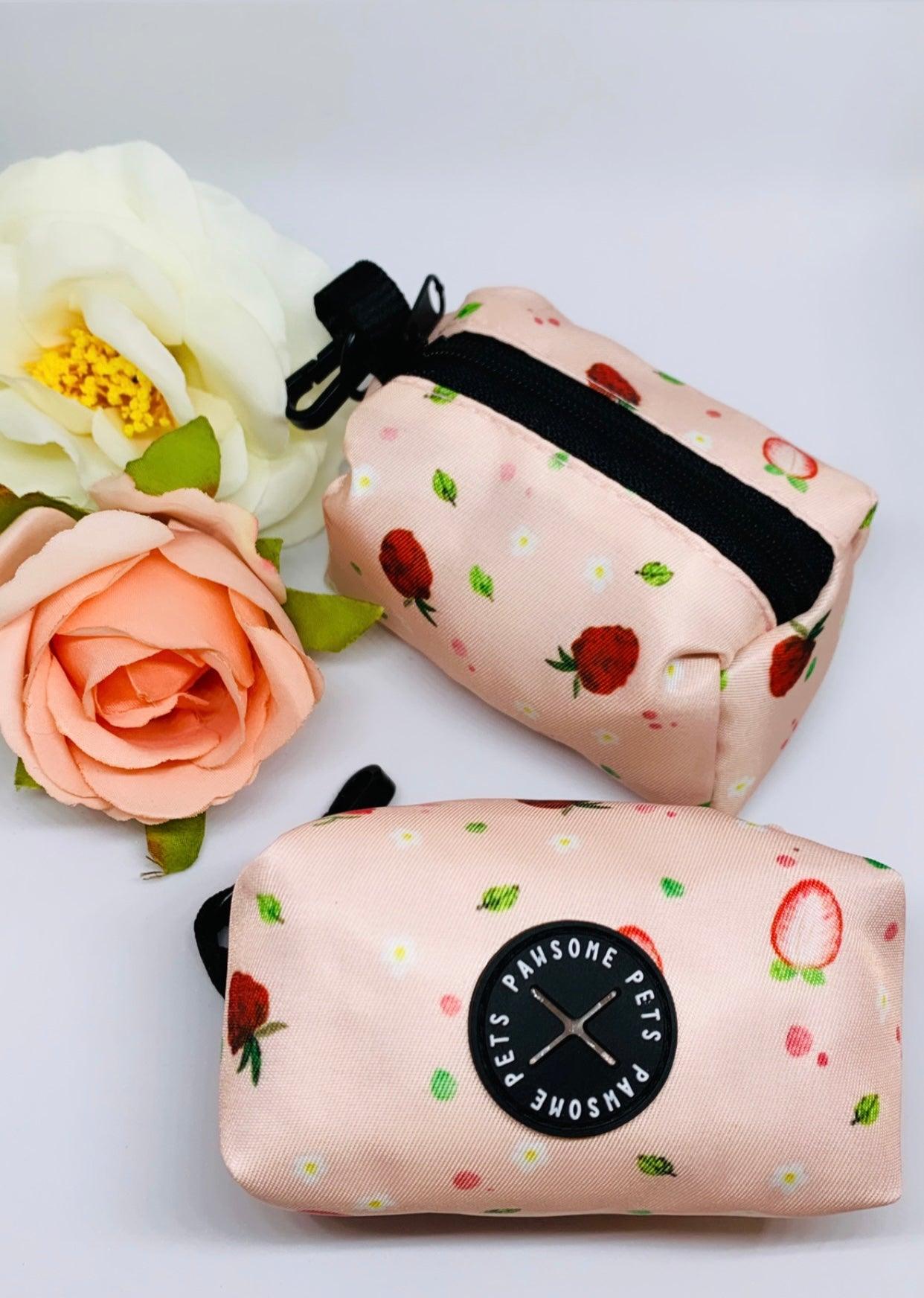 🖤 Heavy-Duty Neoprene Waste Bag Holder-Strawberry