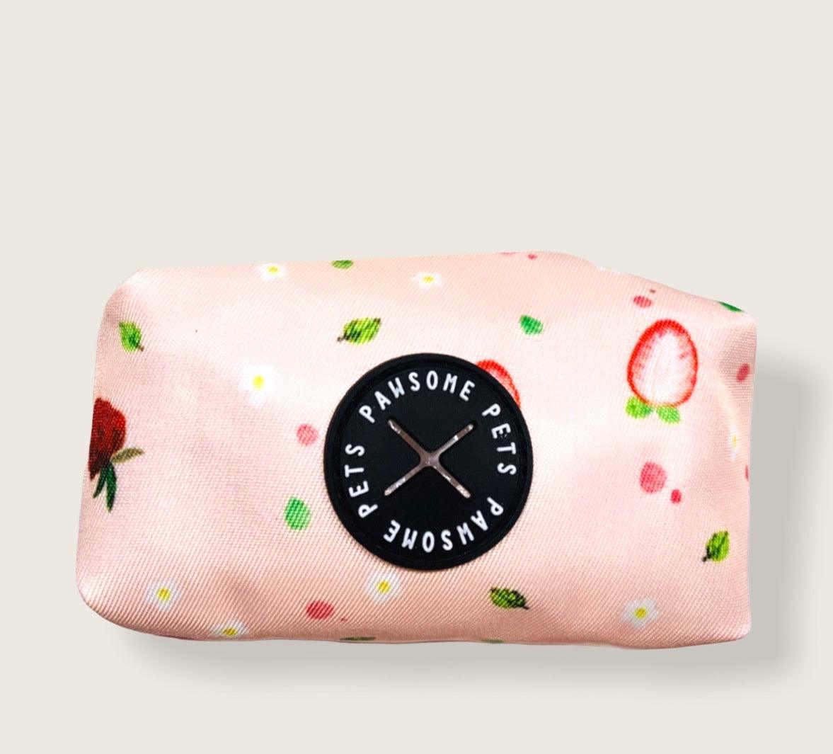 🖤 Heavy-Duty Neoprene Waste Bag Holder-Strawberry