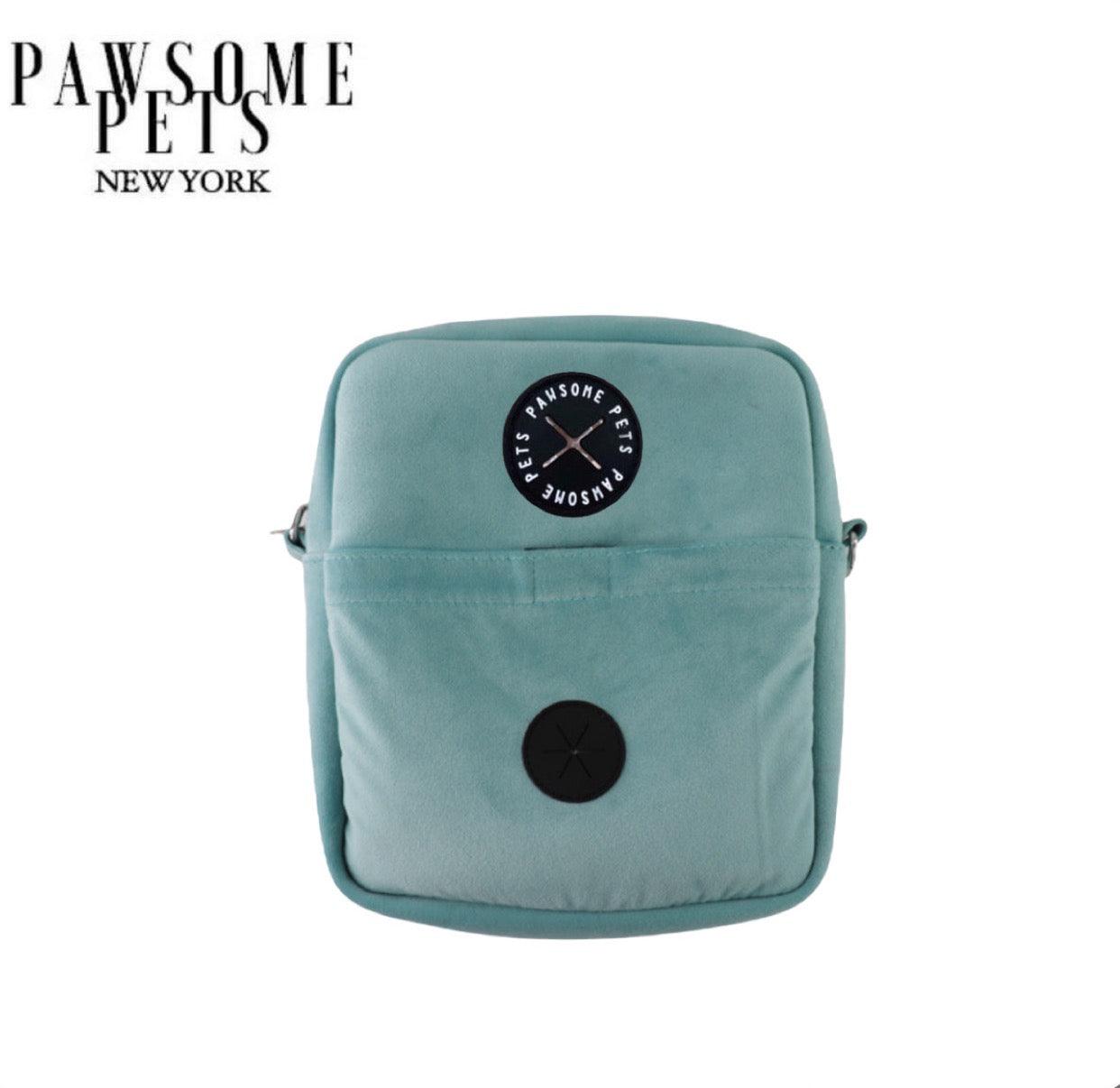 Chic Dog Walking Crossbody Bag – Treat Pocket & Hidden Dispenser