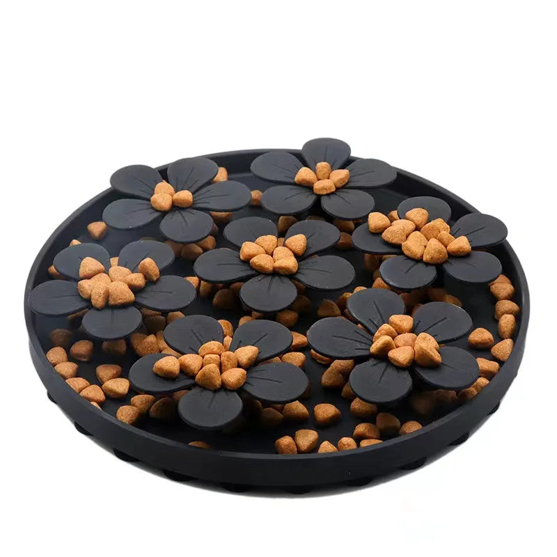 🐾 Slow Feed Silicone Mat for Dogs & Cats – Suction Cup Slow Feeder & Treat Dispenser 🍽️