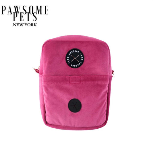 Chic Dog Walking Crossbody Bag – Treat Pocket & Hidden Dispenser