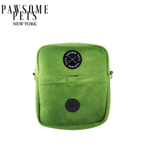 Chic Dog Walking Crossbody Bag – Treat Pocket & Hidden Dispenser